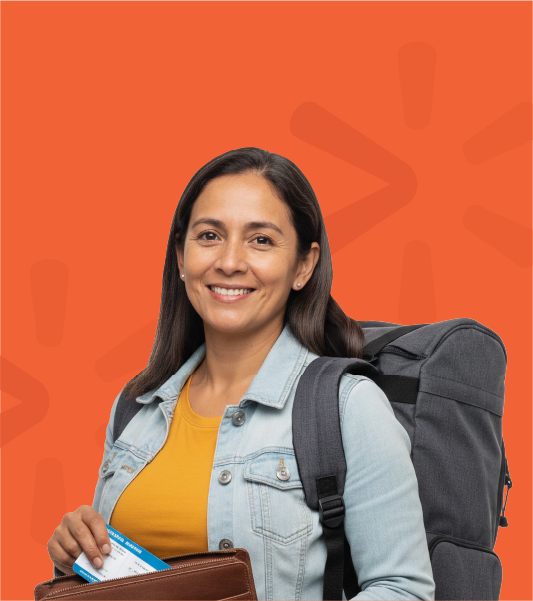 Mujer con mochila y billetera, representando acceso a créditos para proyectos personales